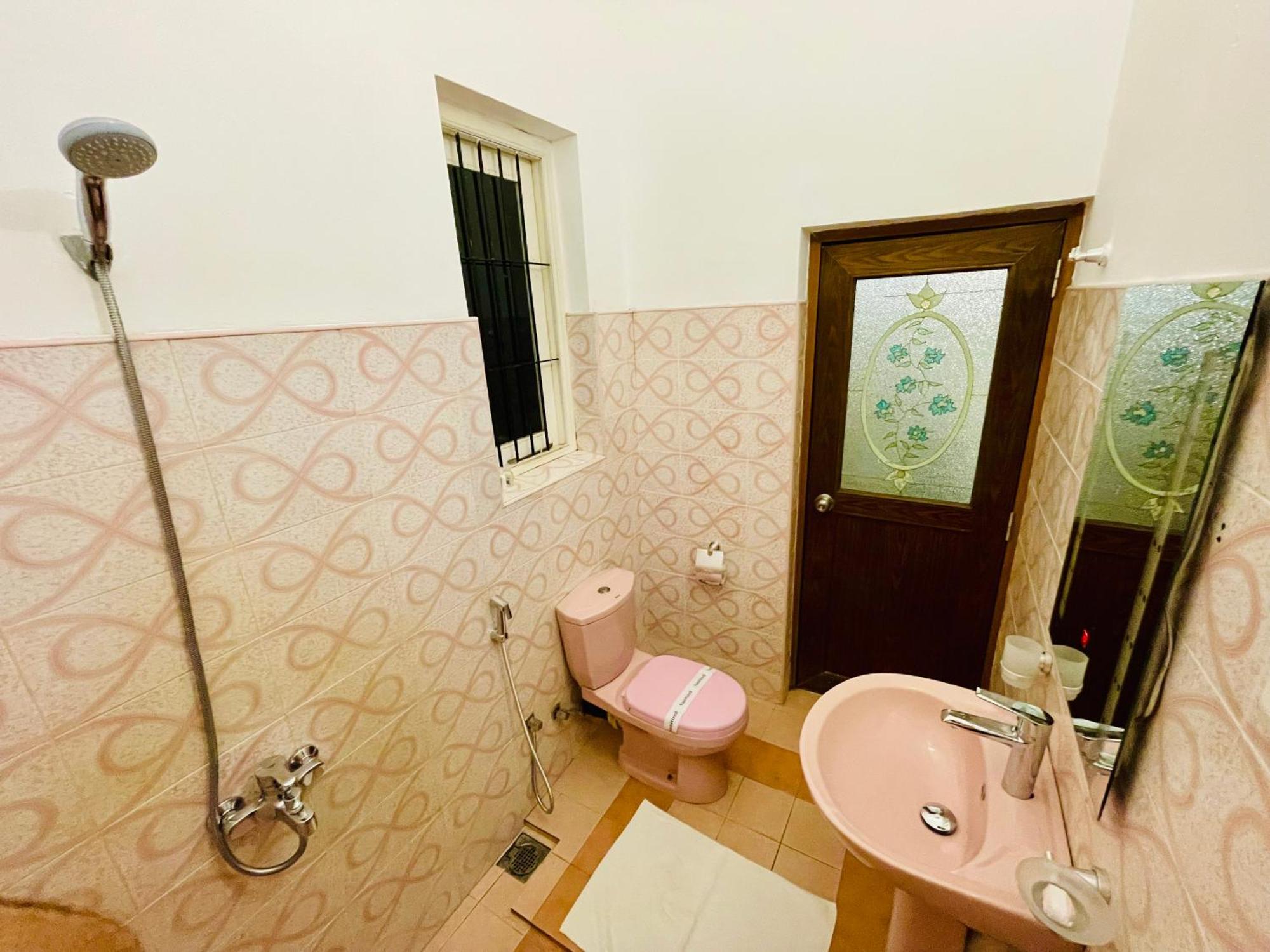 Ayur Ayur White Sail Villa Dalupotha Екстериор снимка
