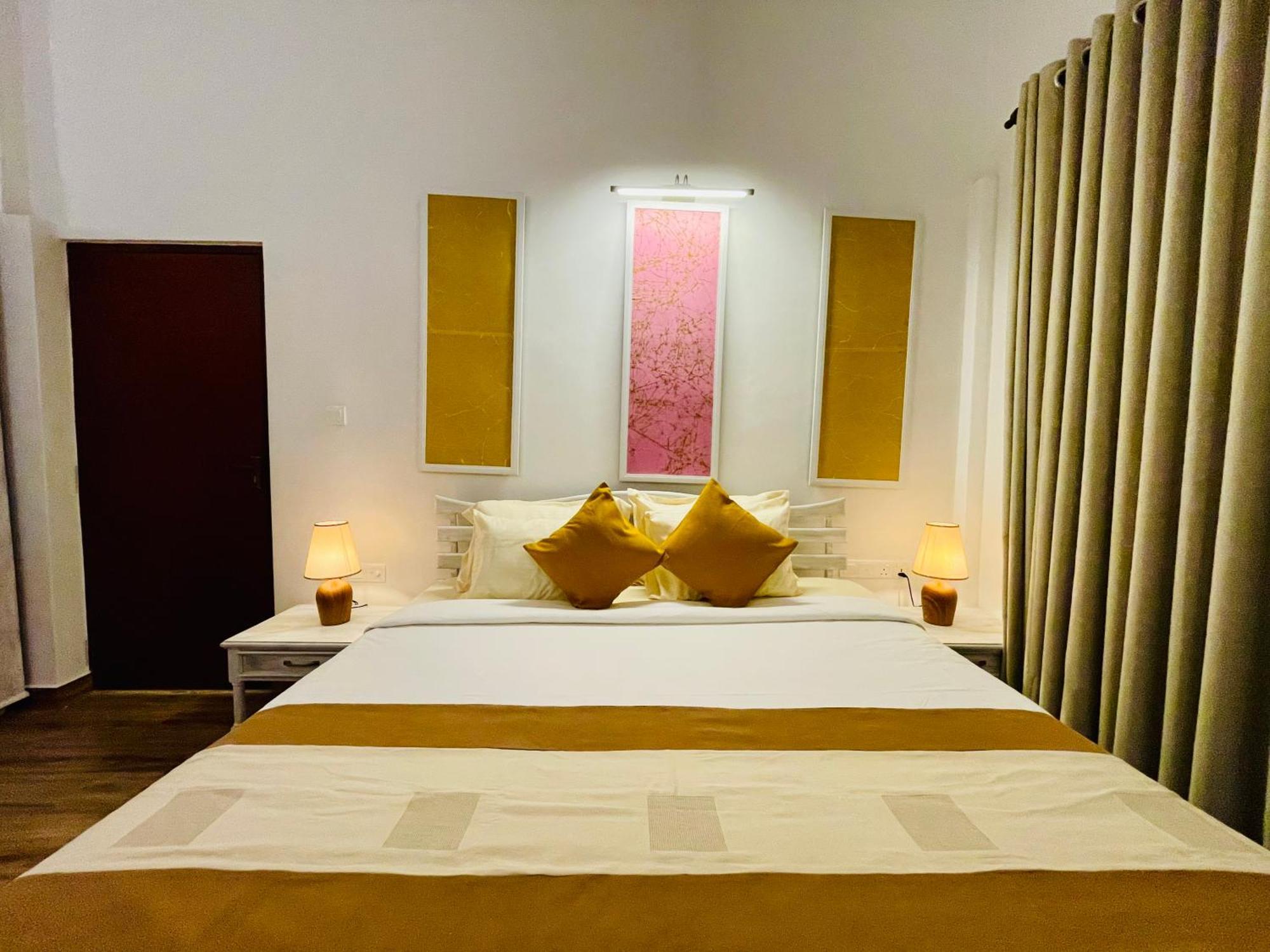 Ayur Ayur White Sail Villa Dalupotha Екстериор снимка