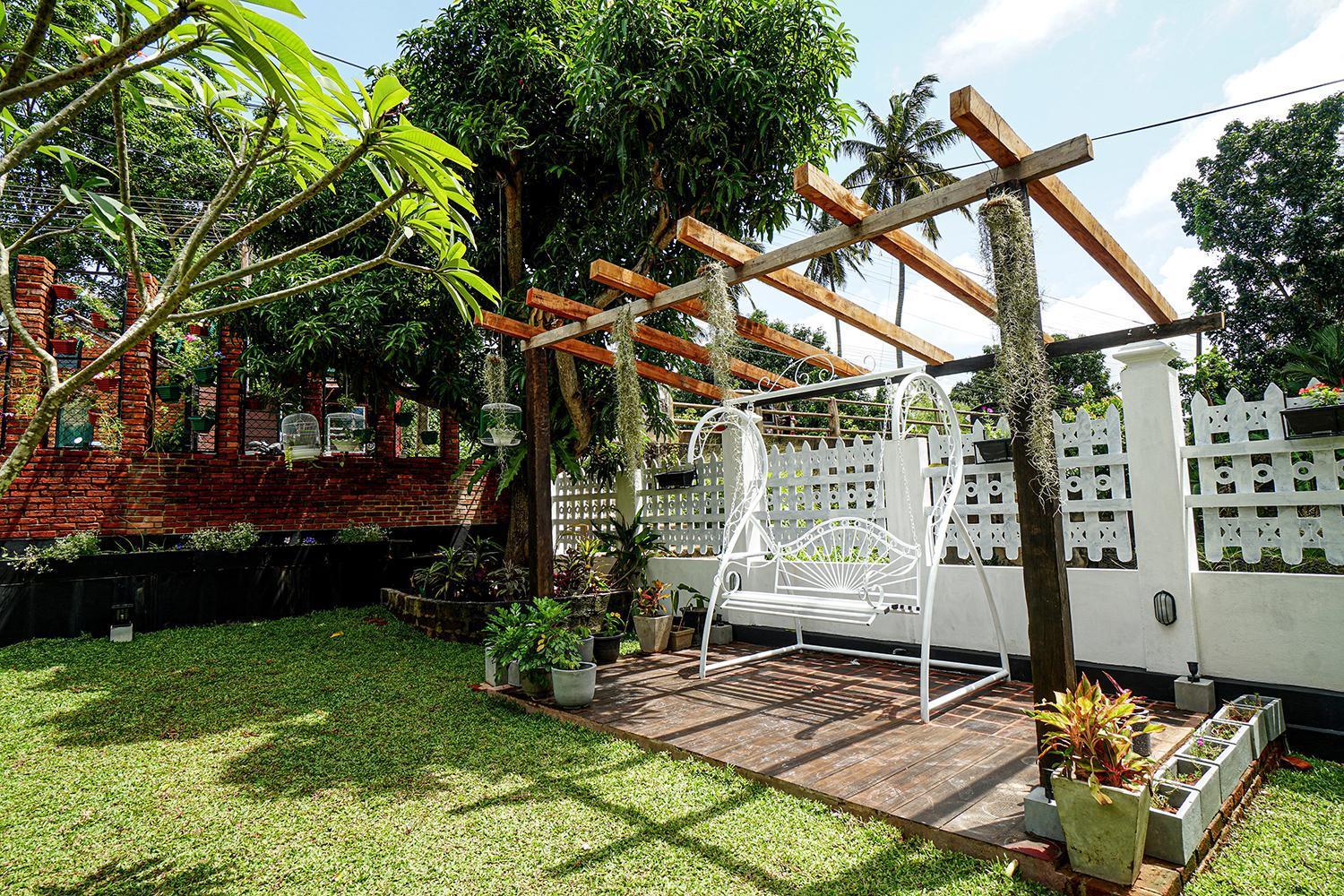 Ayur Ayur White Sail Villa Dalupotha Екстериор снимка