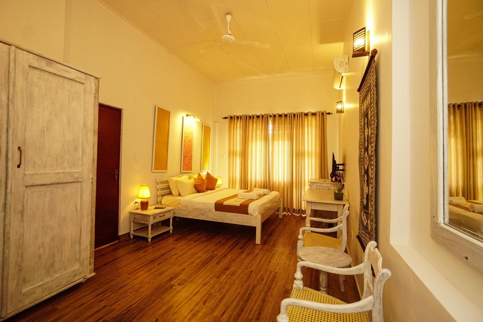 Ayur Ayur White Sail Villa Dalupotha Екстериор снимка