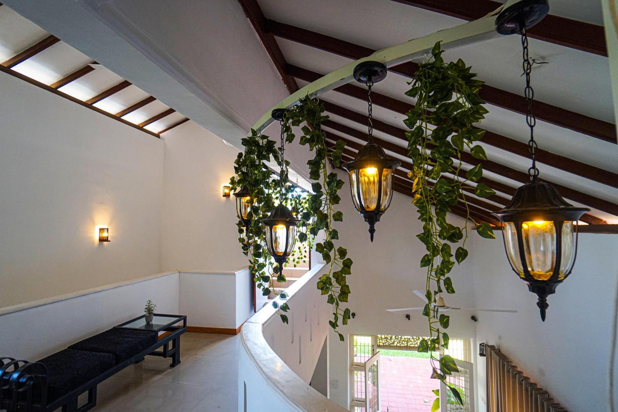 Ayur Ayur White Sail Villa Dalupotha Екстериор снимка